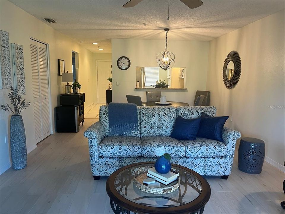For Rent: $3,495 (2 beds, 2 baths, 1042 Square Feet)