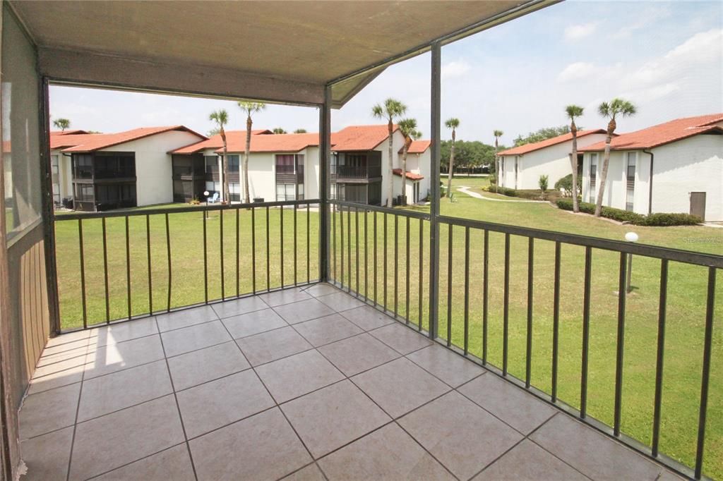 Active With Contract: $225,000 (2 beds, 2 baths, 1137 Square Feet)