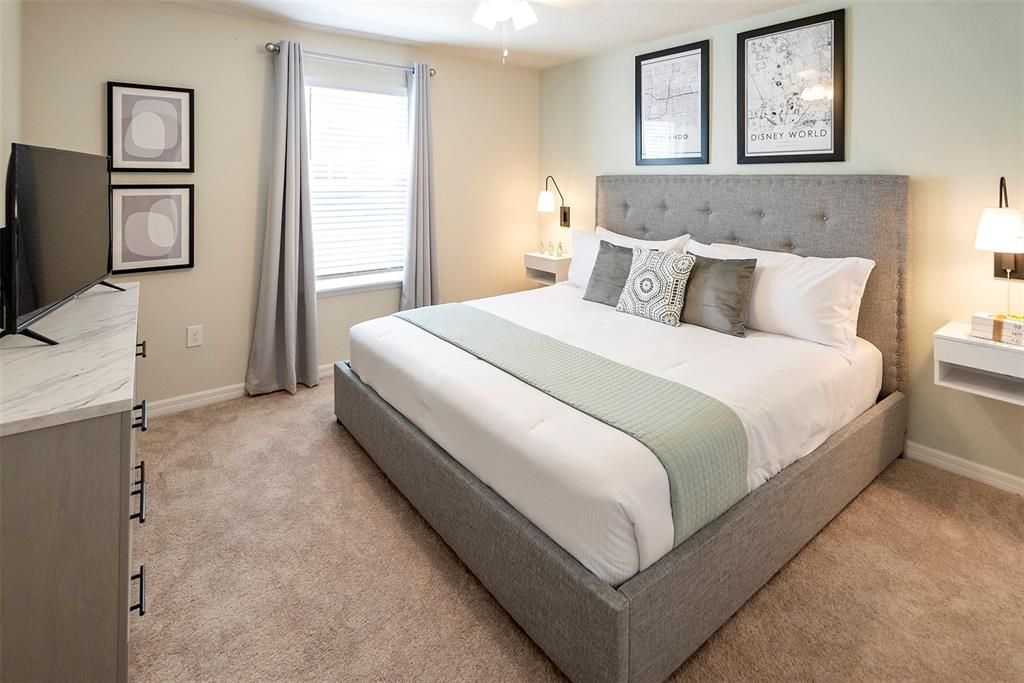 Active With Contract: $608,000 (7 beds, 5 baths, 3060 Square Feet)