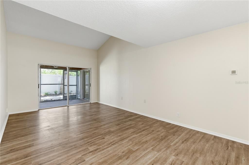 En Venta: $225,000 (3 camas, 2 baños, 1460 Pies cuadrados)