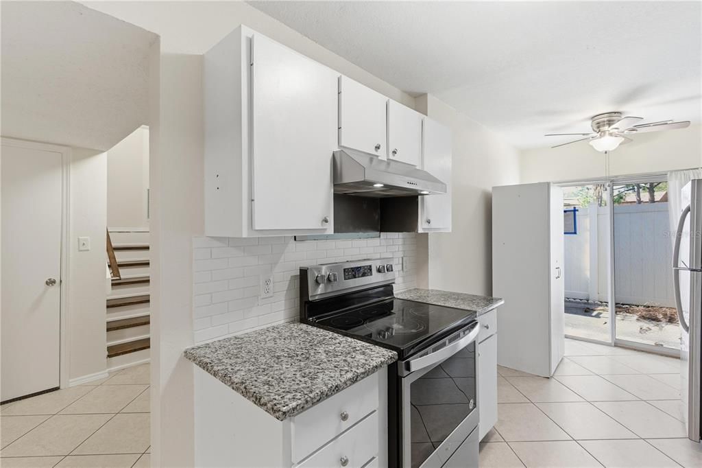 En Venta: $225,000 (3 camas, 2 baños, 1460 Pies cuadrados)
