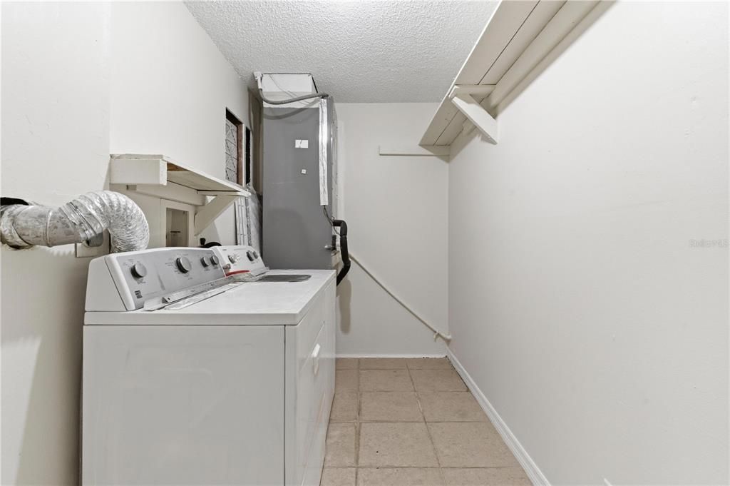 En Venta: $225,000 (3 camas, 2 baños, 1460 Pies cuadrados)