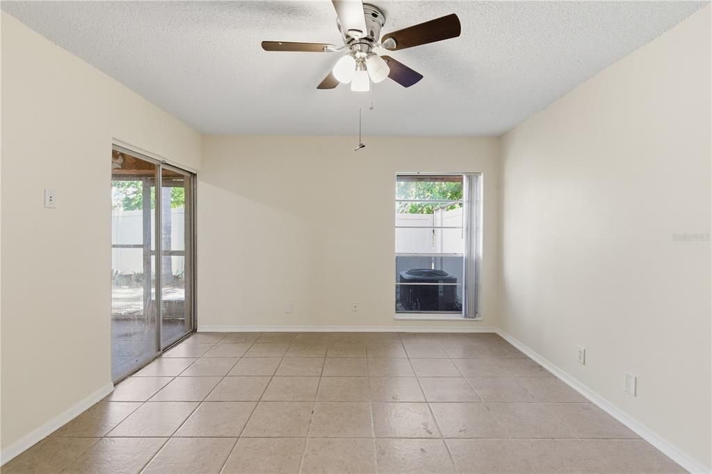 En Venta: $225,000 (3 camas, 2 baños, 1460 Pies cuadrados)