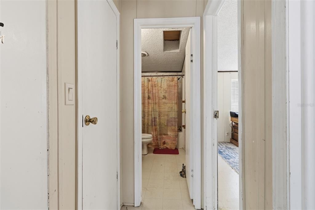 En Venta: $248,000 (3 camas, 2 baños, 1836 Pies cuadrados)