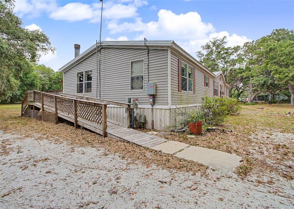 En Venta: $248,000 (3 camas, 2 baños, 1836 Pies cuadrados)