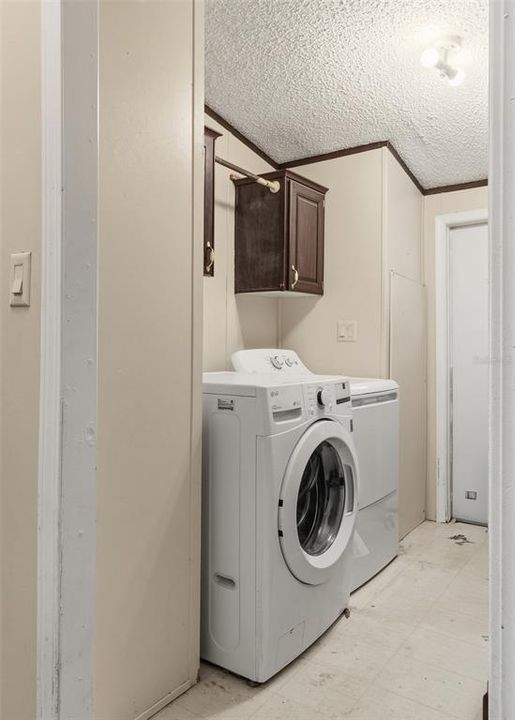En Venta: $248,000 (3 camas, 2 baños, 1836 Pies cuadrados)