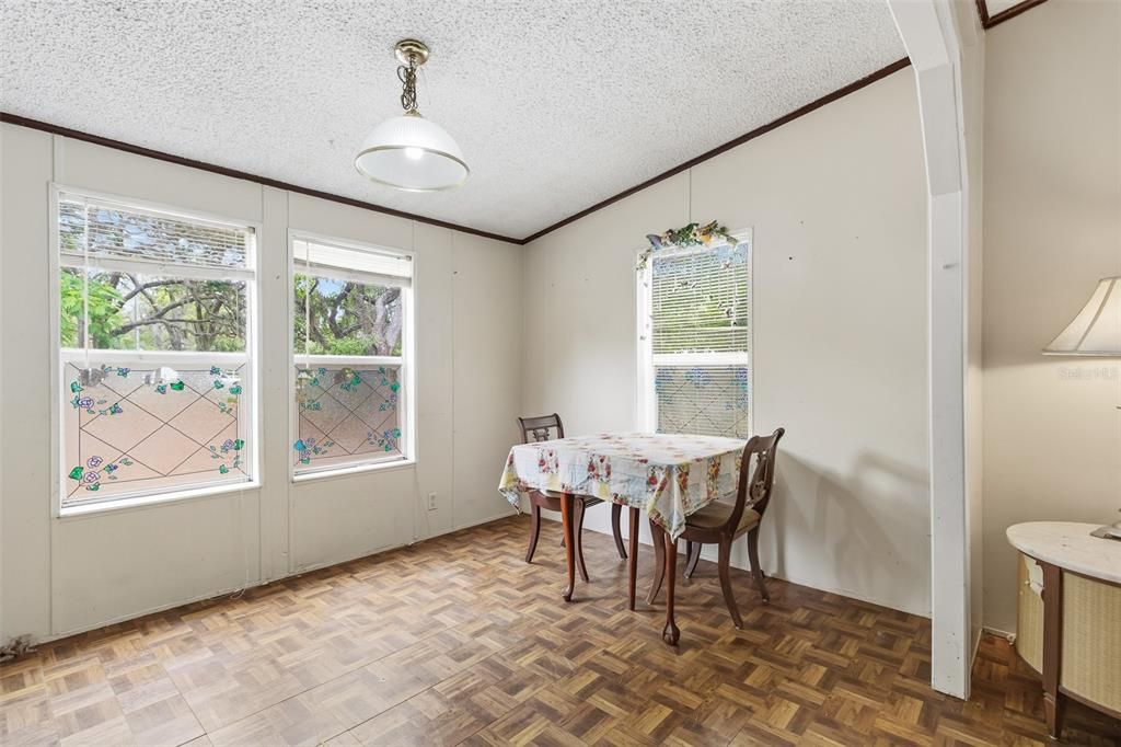 En Venta: $248,000 (3 camas, 2 baños, 1836 Pies cuadrados)