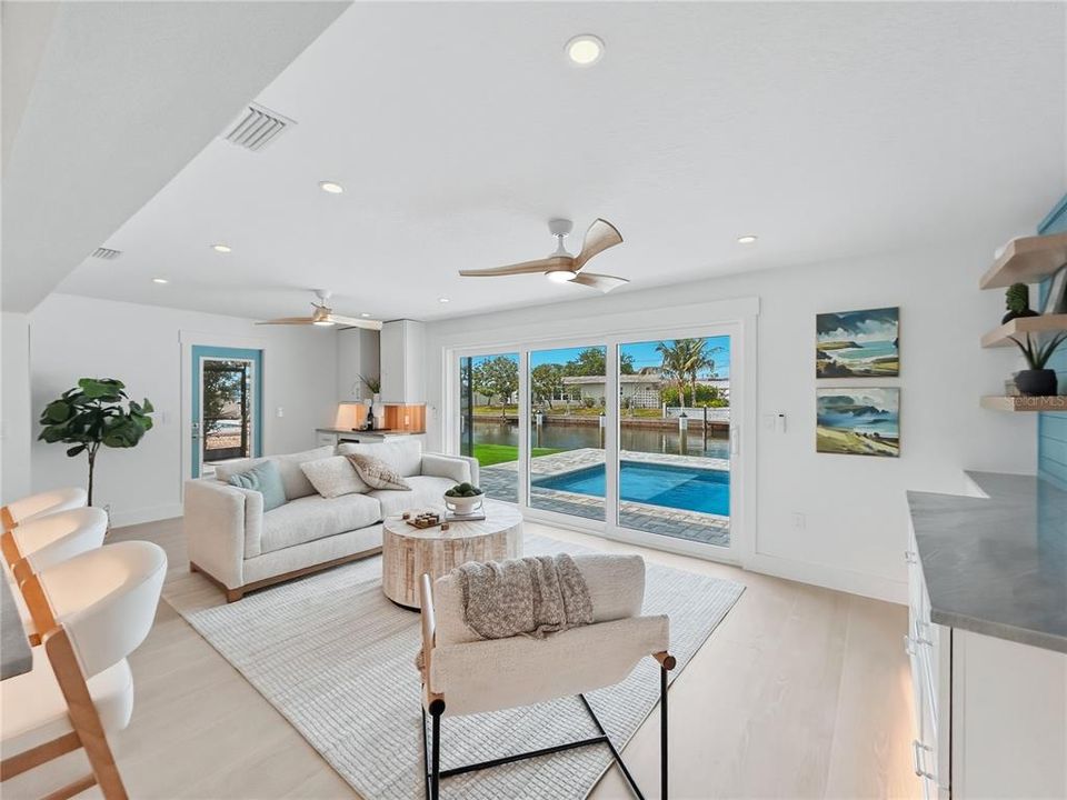 En Venta: $1,295,000 (3 camas, 2 baños, 1781 Pies cuadrados)