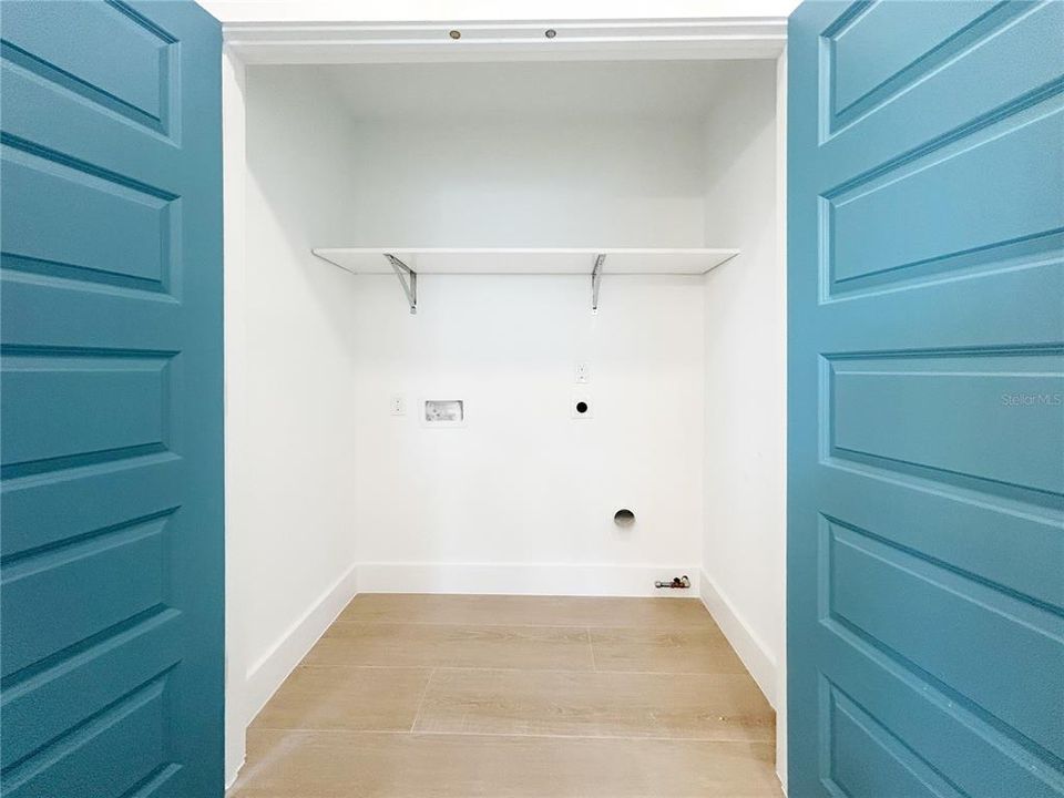 En Venta: $1,295,000 (3 camas, 2 baños, 1781 Pies cuadrados)