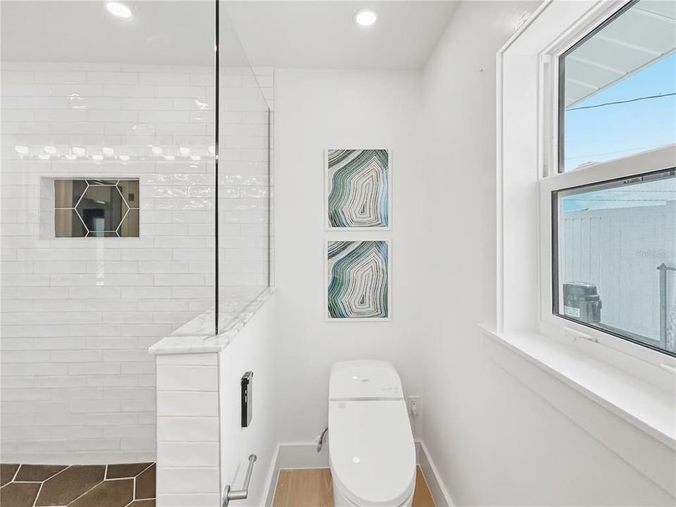 En Venta: $1,295,000 (3 camas, 2 baños, 1781 Pies cuadrados)