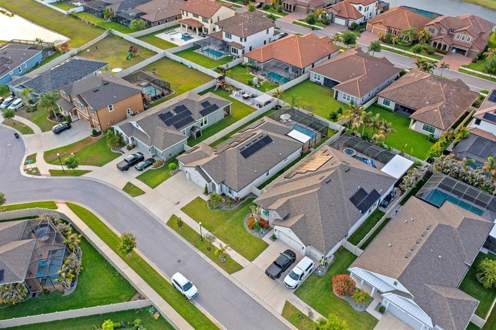 En Venta: $575,000 (4 camas, 2 baños, 2220 Pies cuadrados)