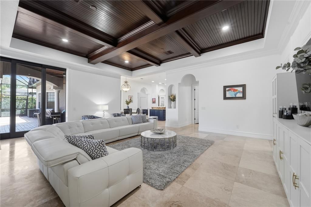 For Sale: $2,599,000 (5 beds, 6 baths, 5323 Square Feet)