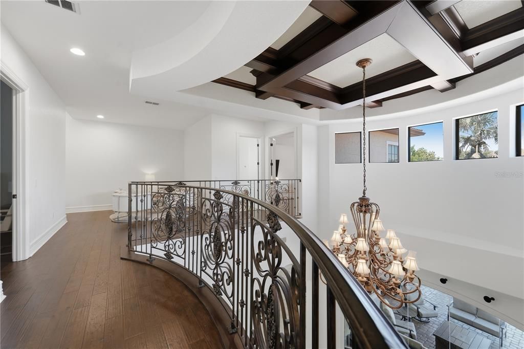For Sale: $2,599,000 (5 beds, 6 baths, 5323 Square Feet)