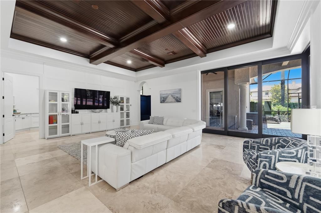 For Sale: $2,599,000 (5 beds, 6 baths, 5323 Square Feet)