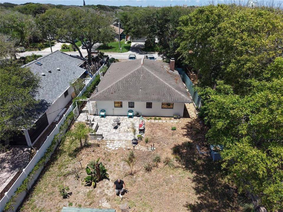 Active With Contract: $589,500 (3 beds, 2 baths, 1462 Square Feet)