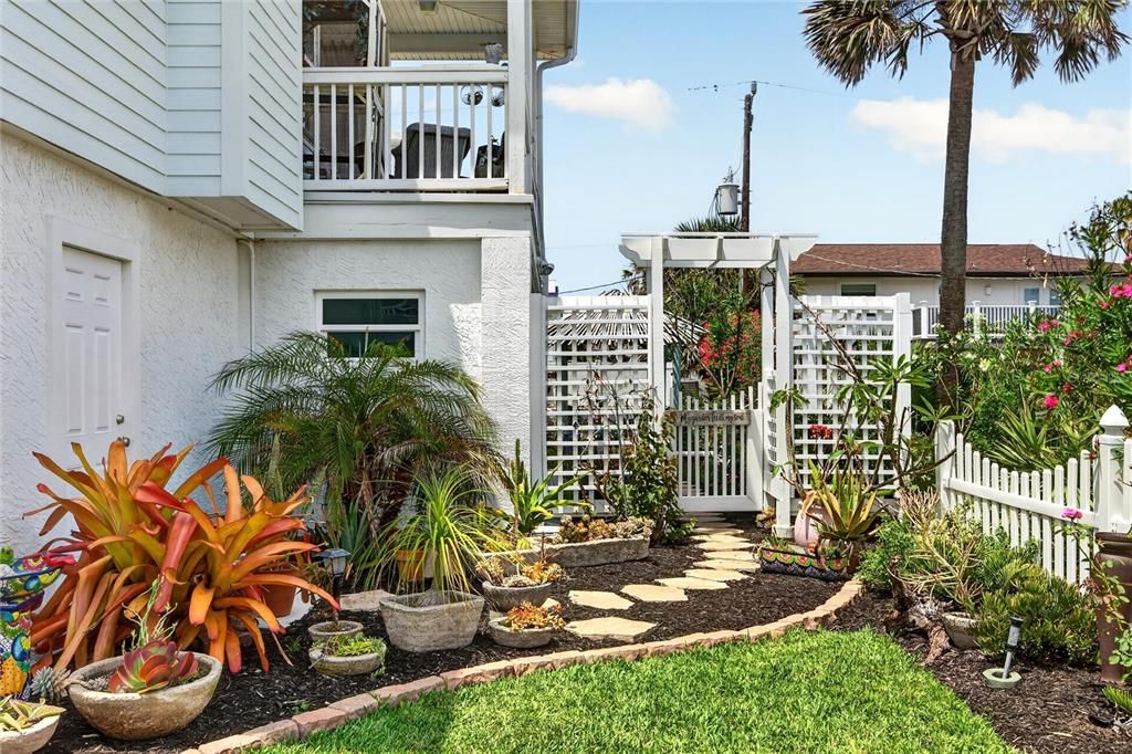 Activo con contrato: $845,000 (3 camas, 2 baños, 1761 Pies cuadrados)
