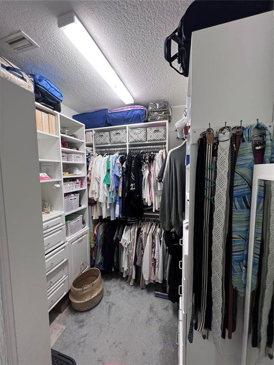 Activo con contrato: $845,000 (3 camas, 2 baños, 1761 Pies cuadrados)