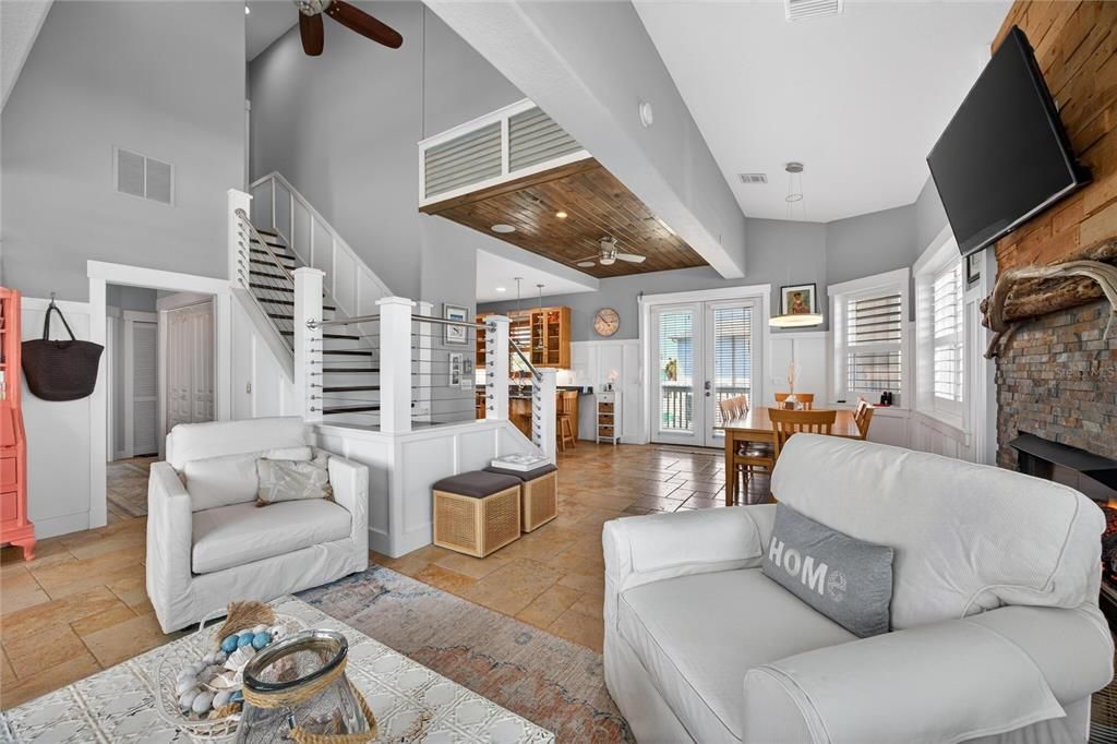 Activo con contrato: $845,000 (3 camas, 2 baños, 1761 Pies cuadrados)