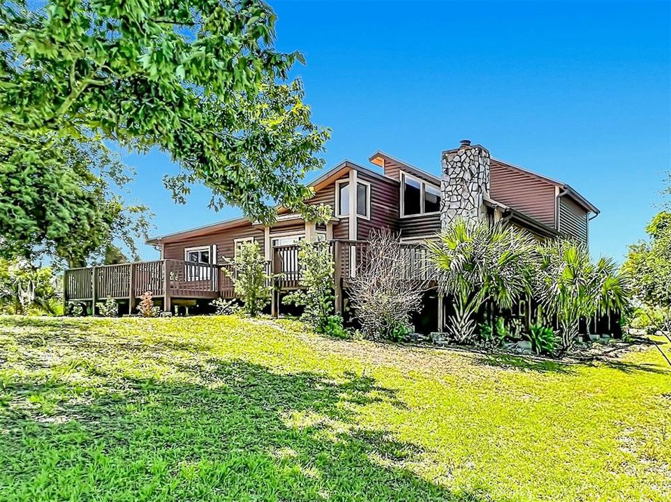 Activo con contrato: $579,000 (3 camas, 2 baños, 2028 Pies cuadrados)
