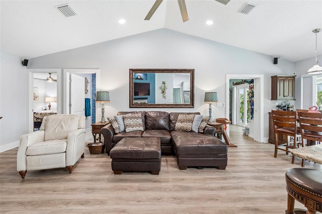 Active With Contract: $690,000 (4 beds, 2 baths, 1655 Square Feet)