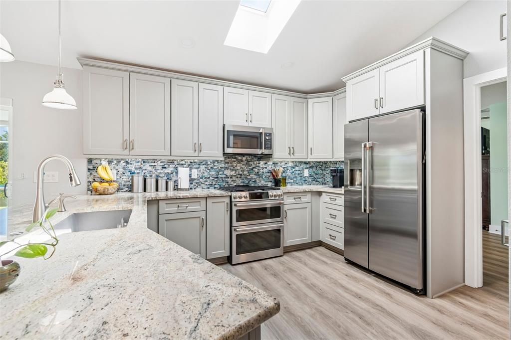 Active With Contract: $690,000 (4 beds, 2 baths, 1655 Square Feet)
