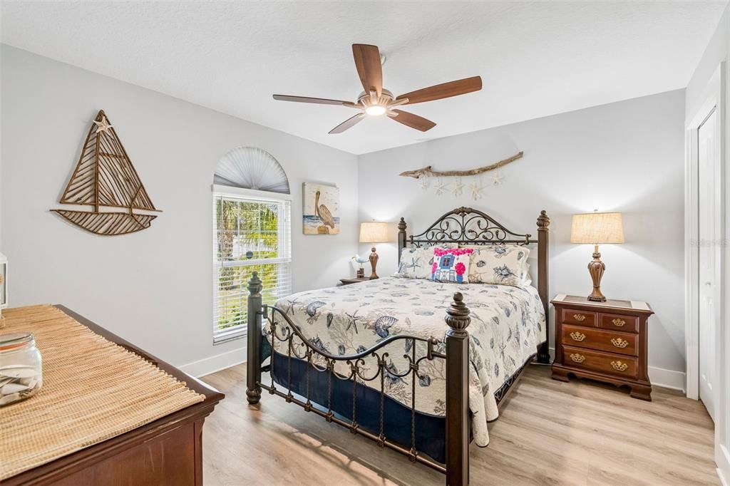 Active With Contract: $690,000 (4 beds, 2 baths, 1655 Square Feet)