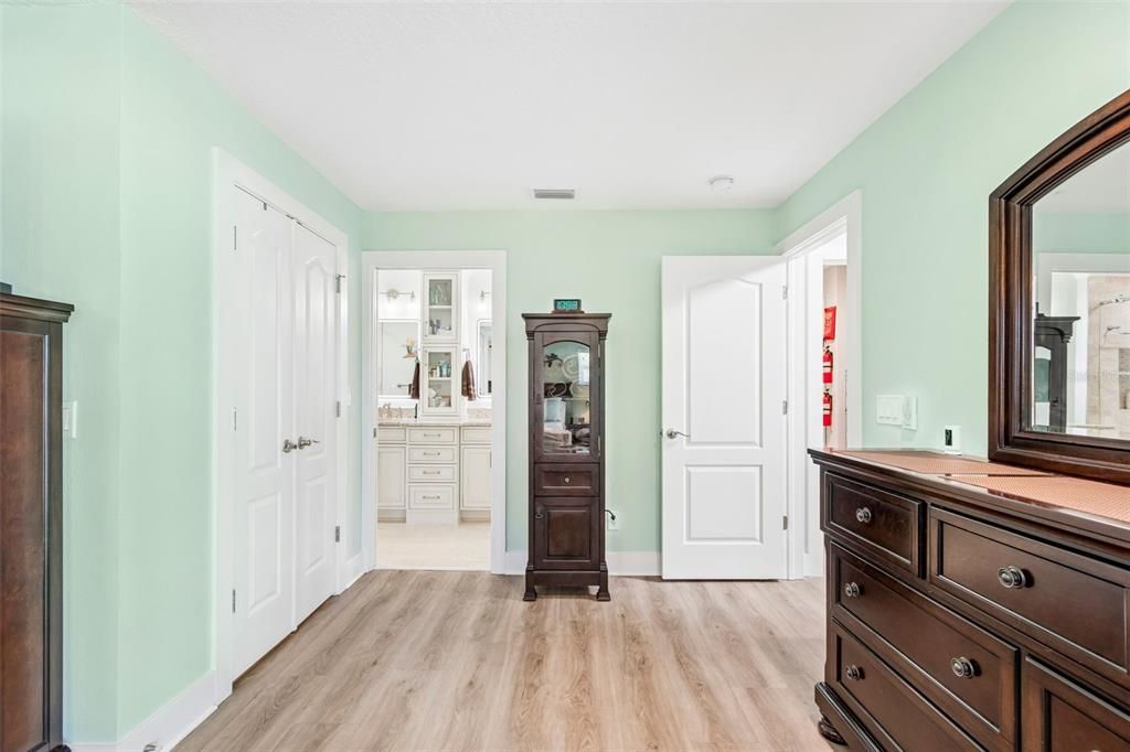 Active With Contract: $690,000 (4 beds, 2 baths, 1655 Square Feet)