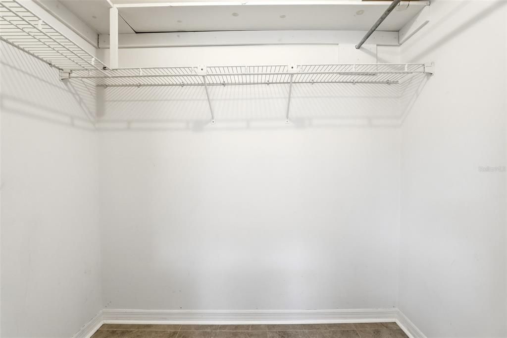 For Sale: $499,000 (4 beds, 2 baths, 2289 Square Feet)