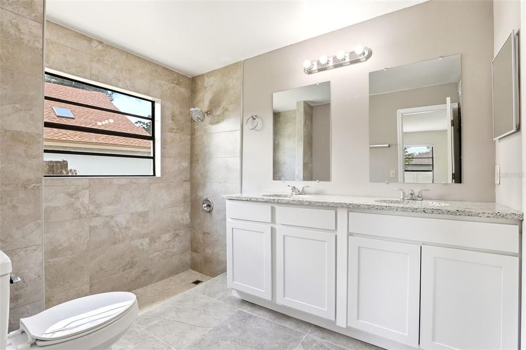 For Sale: $499,000 (4 beds, 2 baths, 2289 Square Feet)