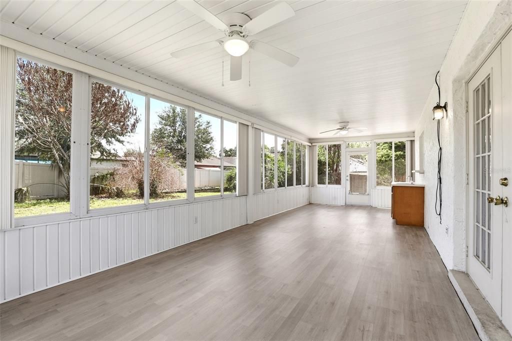 For Sale: $499,000 (4 beds, 2 baths, 2289 Square Feet)