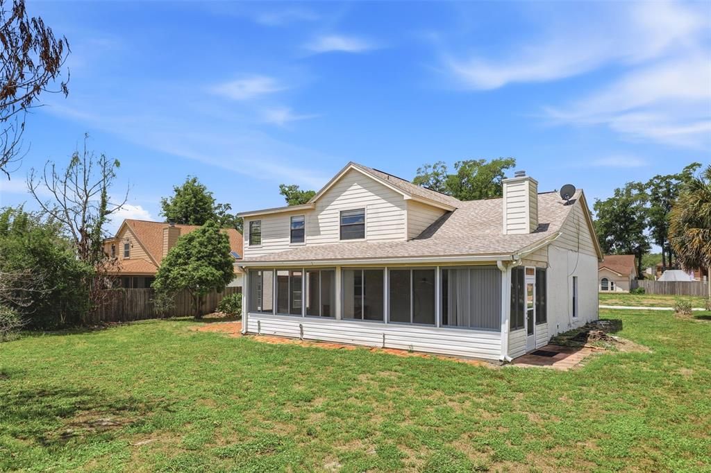 For Sale: $499,000 (4 beds, 2 baths, 2289 Square Feet)