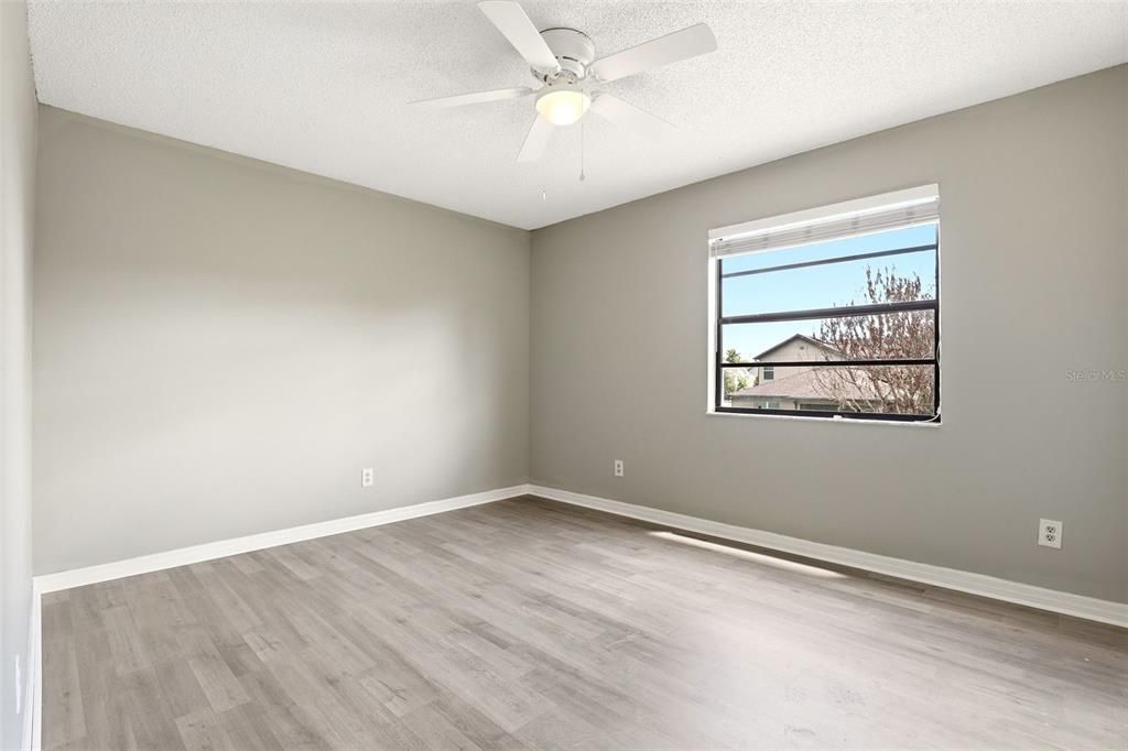 For Sale: $499,000 (4 beds, 2 baths, 2289 Square Feet)