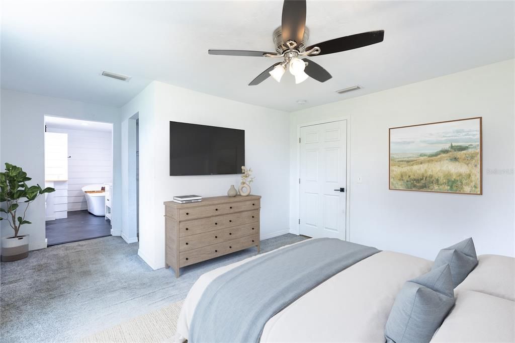 For Sale: $265,000 (3 beds, 2 baths, 1572 Square Feet)