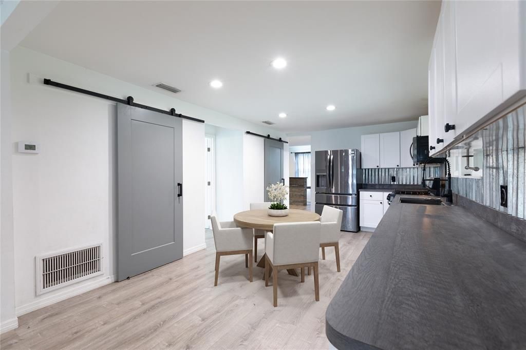 For Sale: $265,000 (3 beds, 2 baths, 1572 Square Feet)