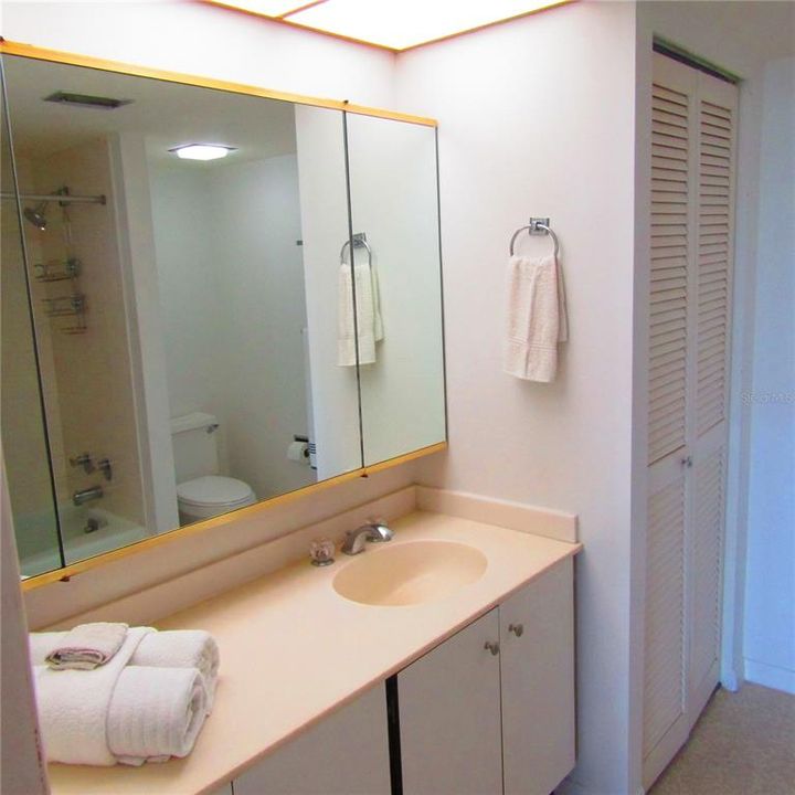 En Renta: $2,950 (2 camas, 2 baños, 1380 Pies cuadrados)