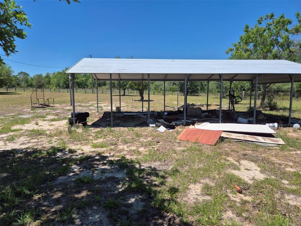 Active With Contract: $145,000 (2 beds, 2 baths, 840 Square Feet)