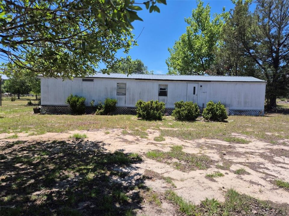 Active With Contract: $145,000 (2 beds, 2 baths, 840 Square Feet)