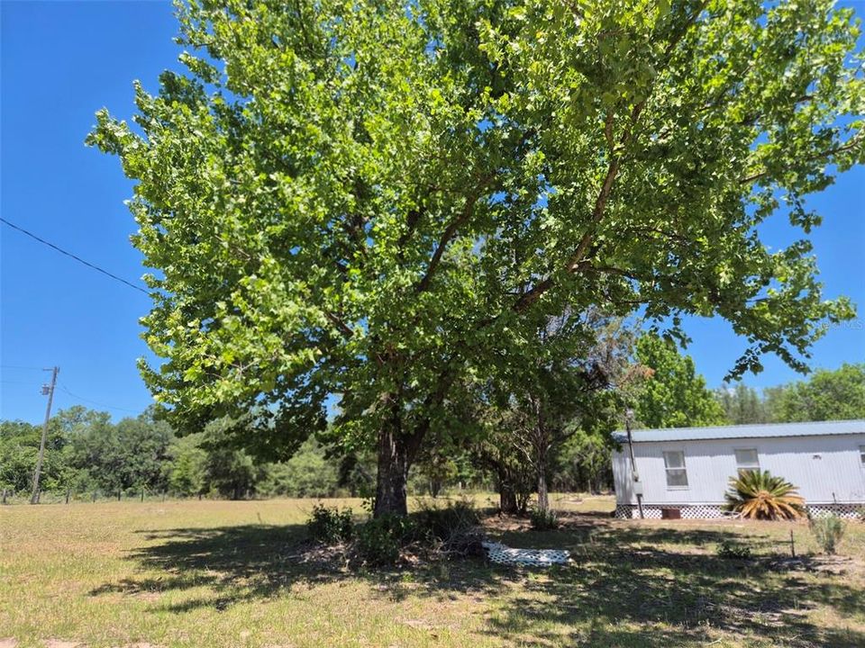 Active With Contract: $145,000 (2 beds, 2 baths, 840 Square Feet)