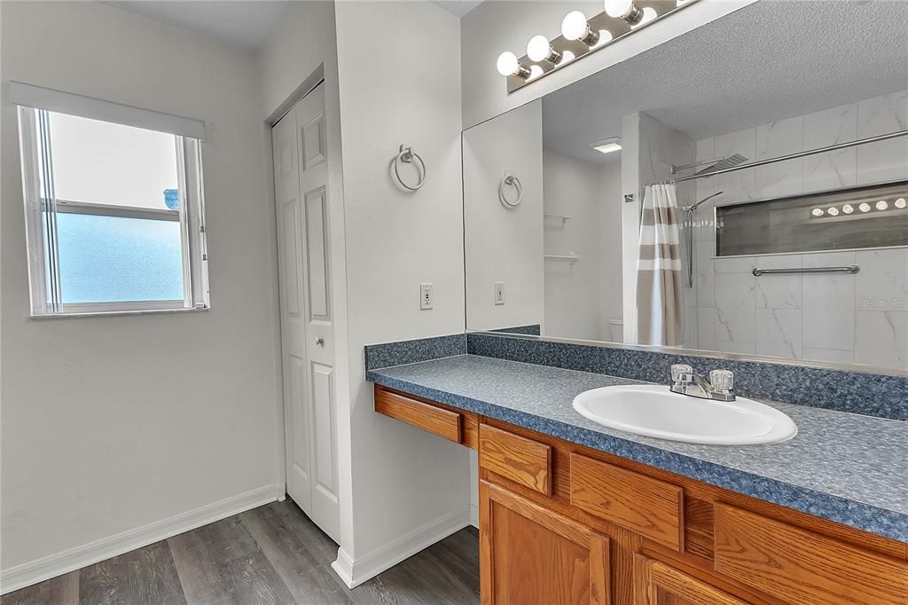 For Sale: $300,000 (4 beds, 2 baths, 1889 Square Feet)