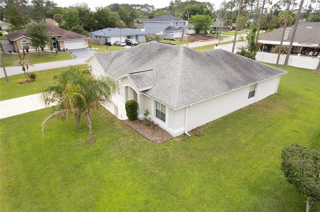 For Sale: $300,000 (4 beds, 2 baths, 1889 Square Feet)