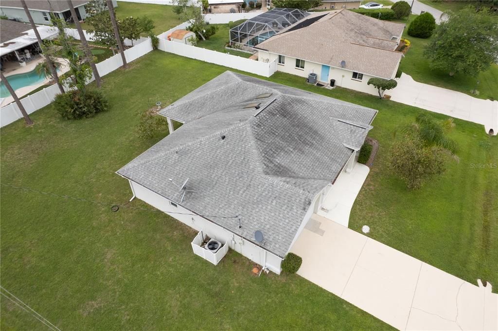 For Sale: $300,000 (4 beds, 2 baths, 1889 Square Feet)