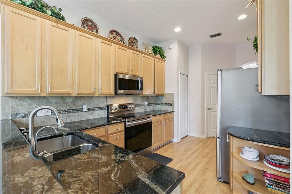 For Sale: $649,000 (4 beds, 2 baths, 2250 Square Feet)