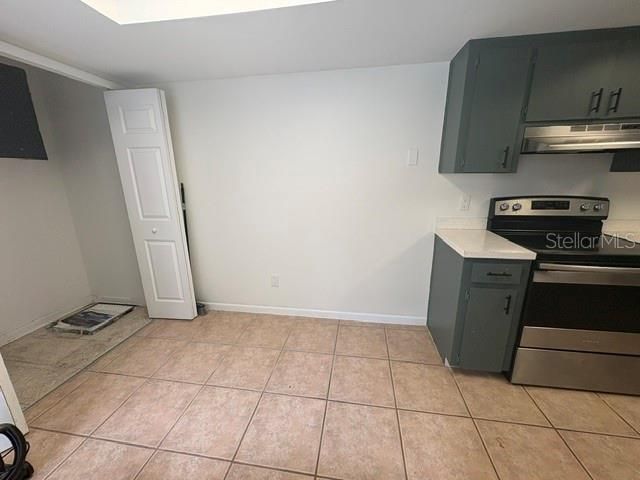 For Sale: $329,000 (3 beds, 2 baths, 1872 Square Feet)