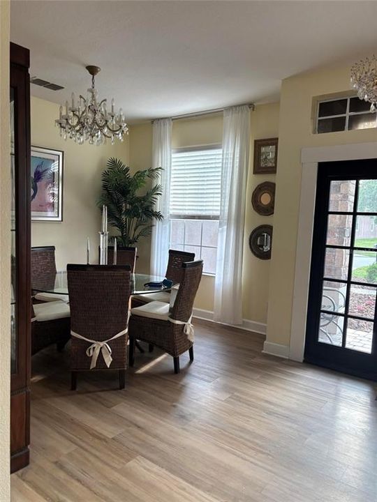 For Sale: $585,000 (4 beds, 2 baths, 2198 Square Feet)