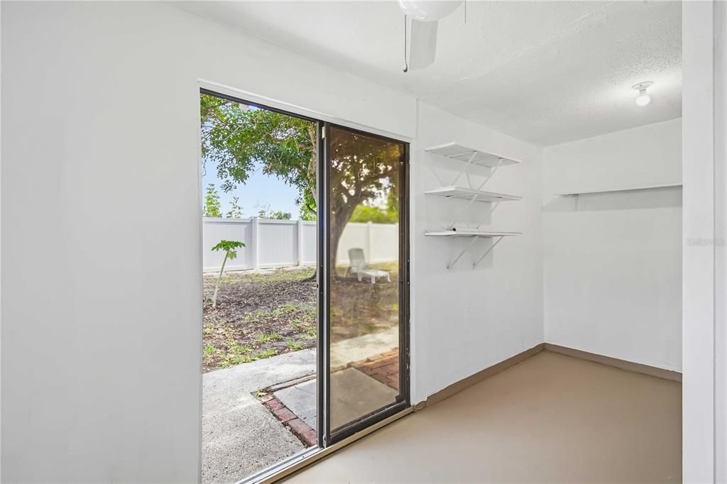 Active With Contract: $340,000 (4 beds, 0 baths, 1572 Square Feet)