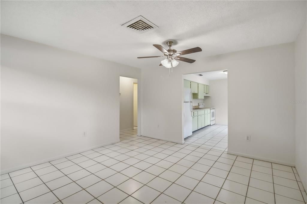 Active With Contract: $340,000 (4 beds, 0 baths, 1572 Square Feet)