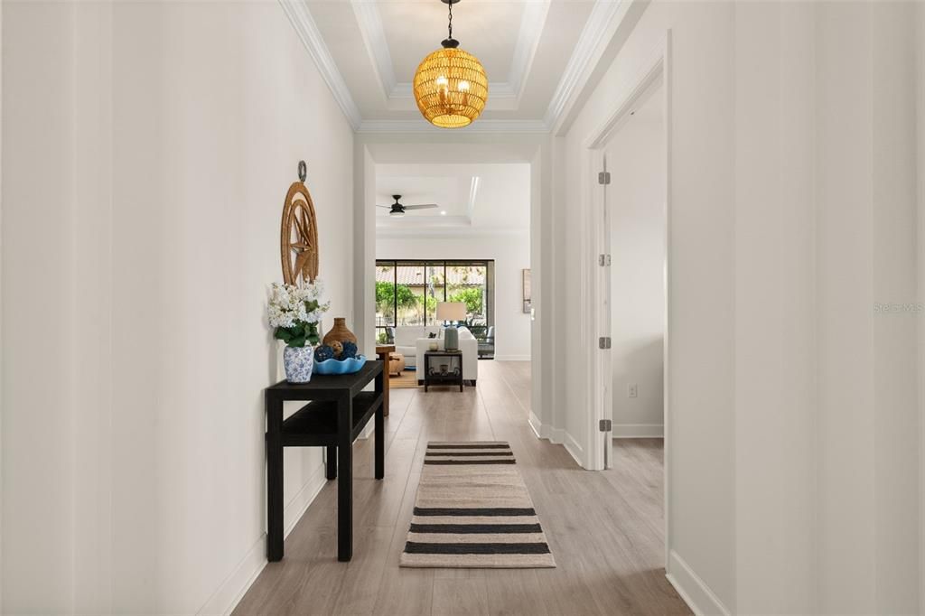 Activo con contrato: $834,900 (3 camas, 3 baños, 2087 Pies cuadrados)