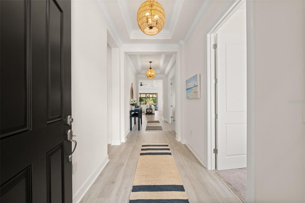Activo con contrato: $834,900 (3 camas, 3 baños, 2087 Pies cuadrados)