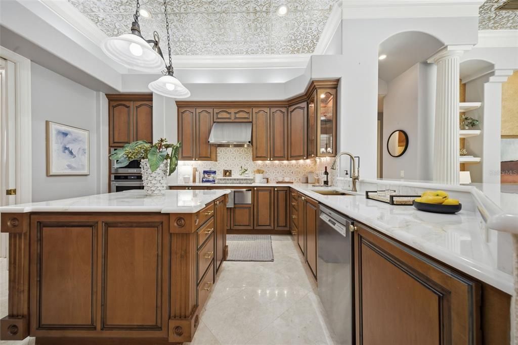 For Sale: $1,650,000 (4 beds, 3 baths, 4100 Square Feet)