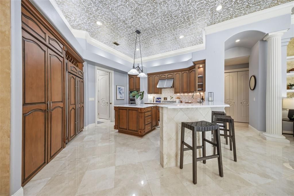 For Sale: $1,650,000 (4 beds, 3 baths, 4100 Square Feet)